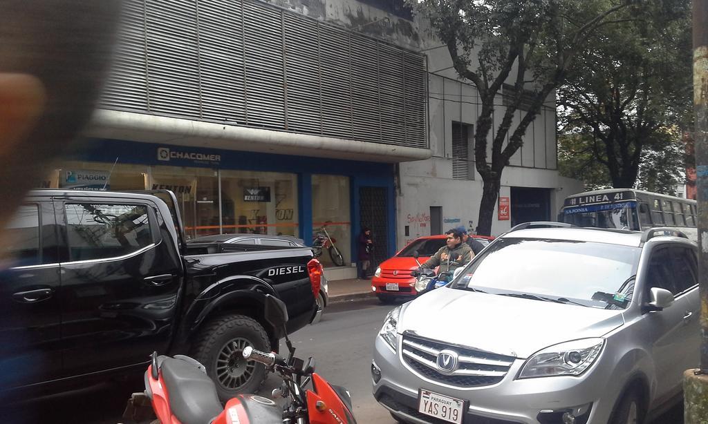 Estudio En El Centro De アスンシオン エクステリア 写真